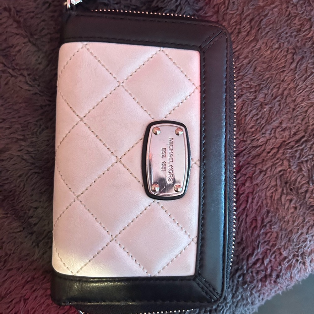 Micheal Kors Wallet